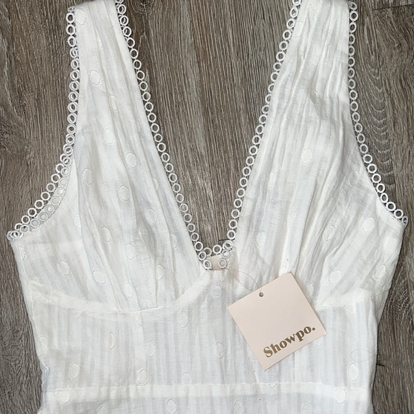 New nwt Showpo TAMZIN MINI DRESS - FRILL HEM DRESS IN size 4 bridal wedding - Picture 3 of 8